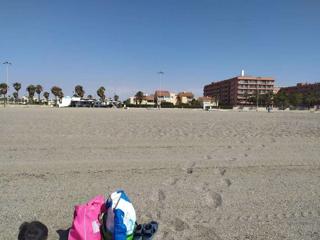 Coqueto Apartamento Con Terraza En La Playa روكيتاس ذي مار المظهر الخارجي الصورة